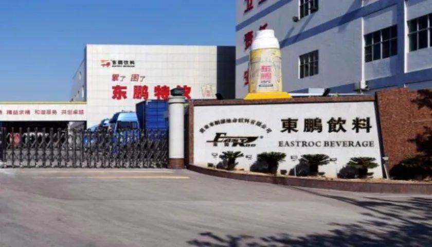 东鹏饮料辟谣创始人不喝自家饮料的背后故事