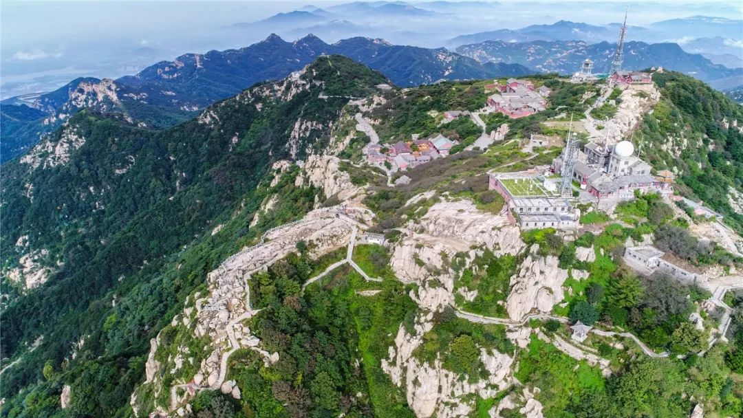 媒体评泰山铁网围山，自然与人文的边界探索