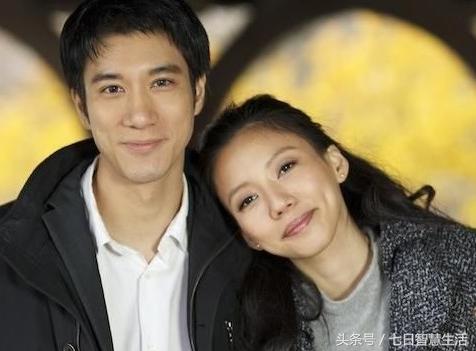 王力宏演唱会摔倒脸部流血，音乐与挑战的交响曲