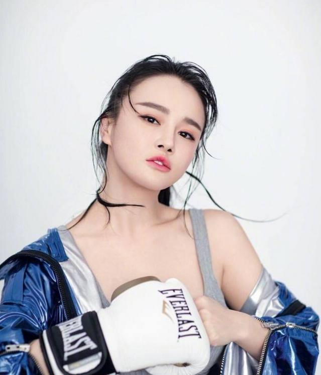 邹市明妻子冉莹颖，爱与挑战的双重奏章